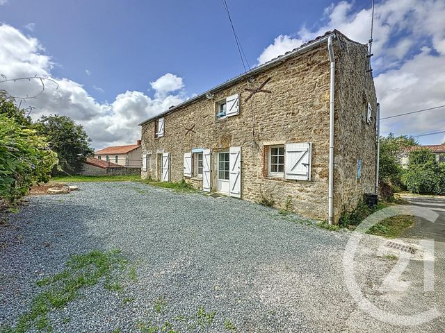 Maison à louer - 5 pièces - 93 m2 - St Juire Champgillon - 85 - PAYS-DE-LOIRE